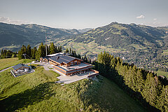 Bergrestaurant Eggli &amp; Eggli Lounge im Sommer